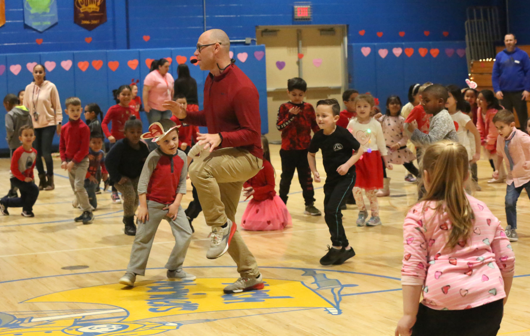 Marsh School dance and jump rope contest